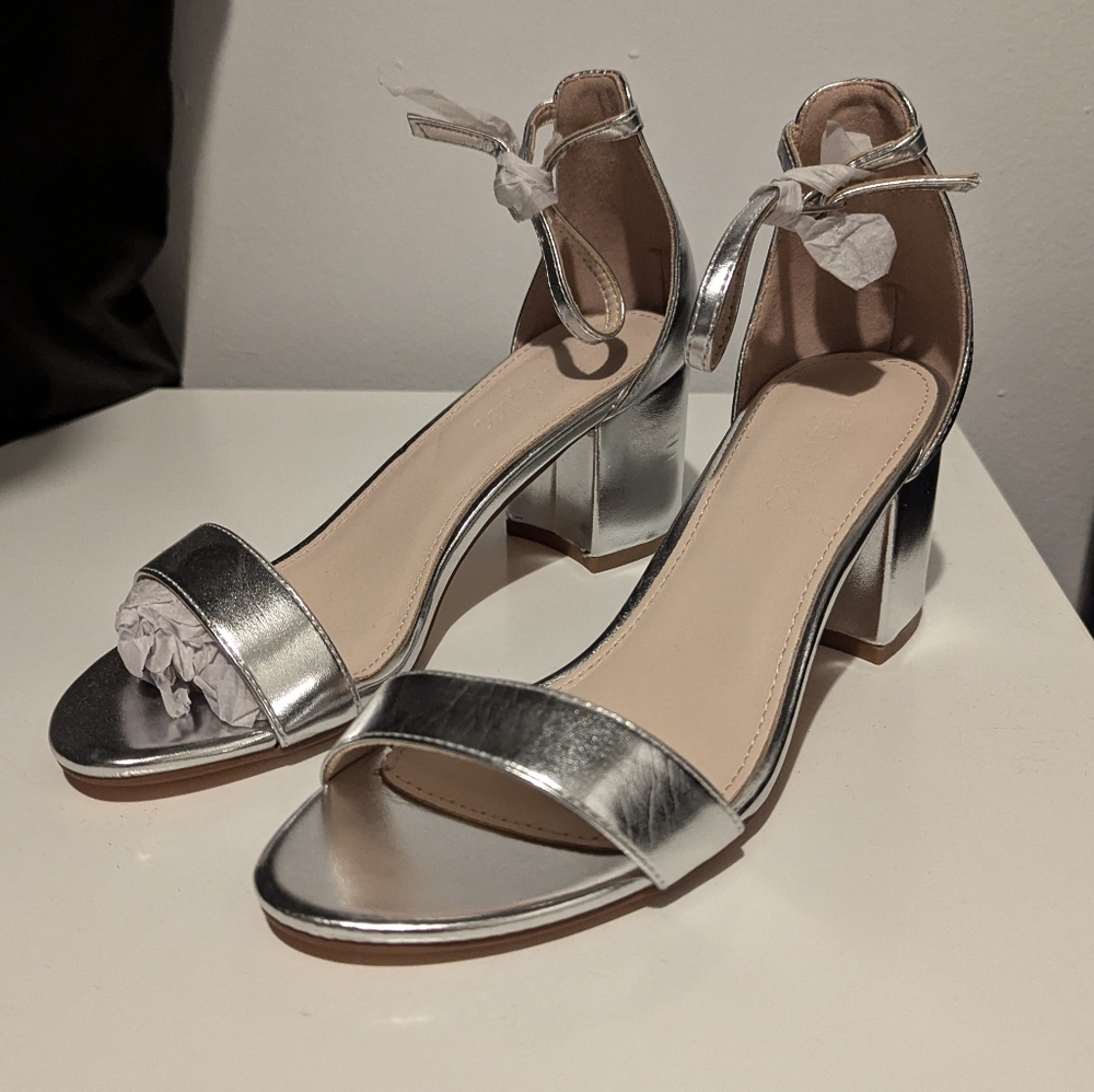 BRAND NEW never worn Dorothy Perkins silver block strappy heels uk6/euro39